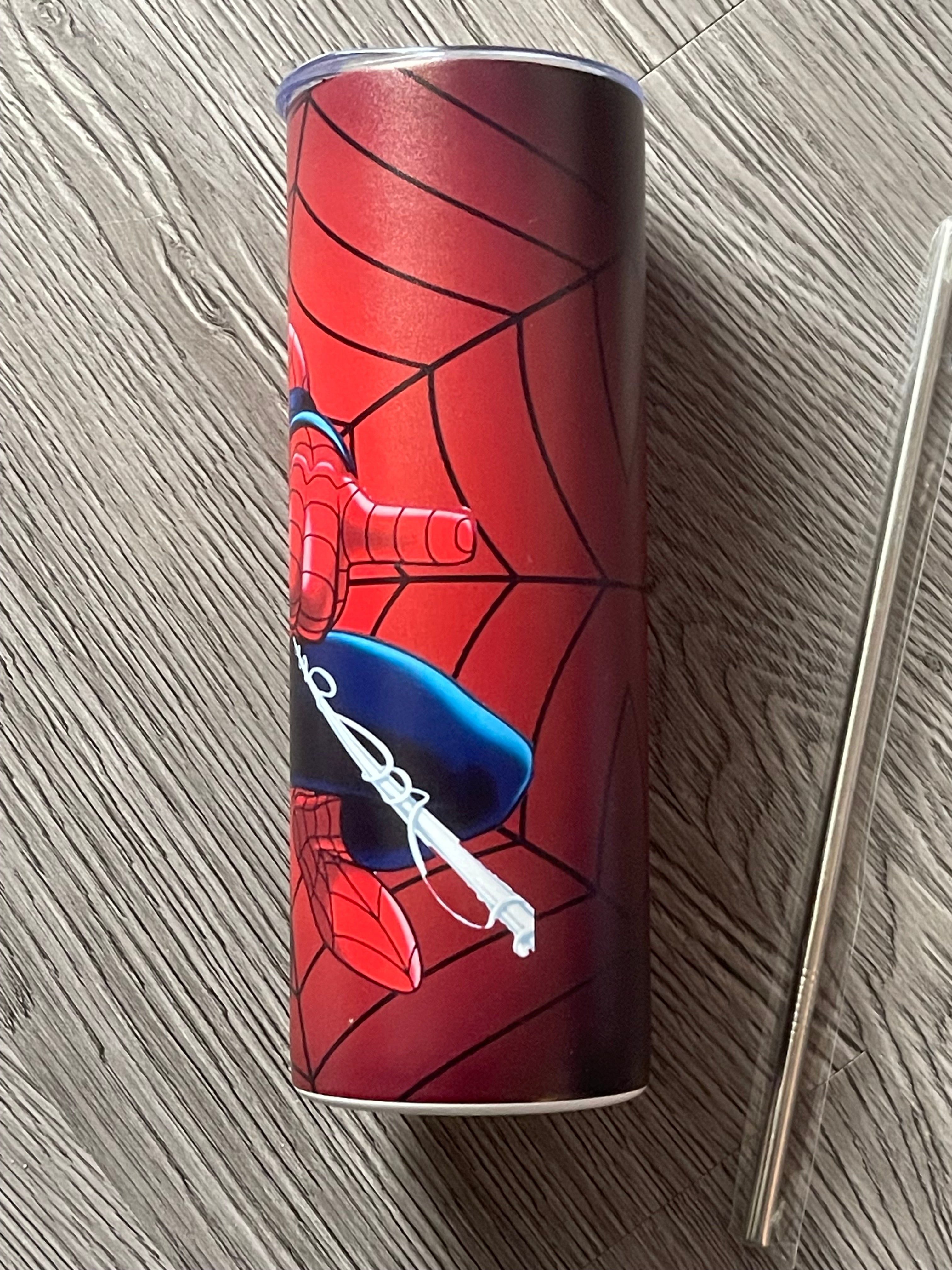Marvel Spiderman Edelstahl Becher 590 ml – Thermobecher für warme & kalte Getränke mit Strohhalm